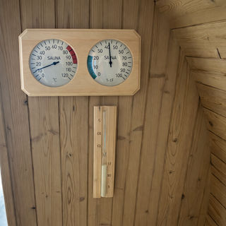 Saunatønde i Thermowood inkl. 9kW ovn (4-6 personer)